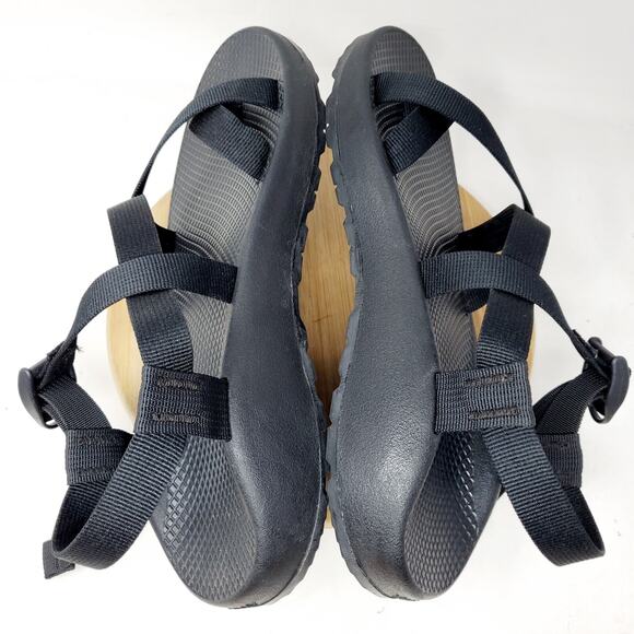 Chaco Sandals Classic Mens 11 Hiking Toe Loop Water Black Straps Shoes - Picture 10 of 12